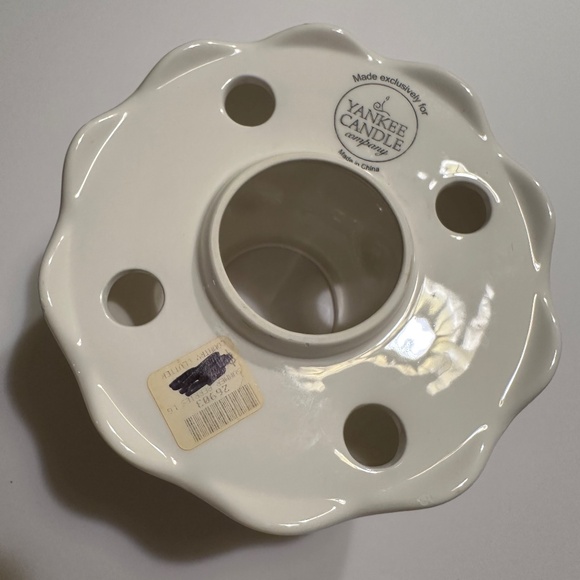 Yankee Candle Large Jar Shade Strawberries Leaves Cozy Cottage Ceramic Red White - Picture 6 of 6